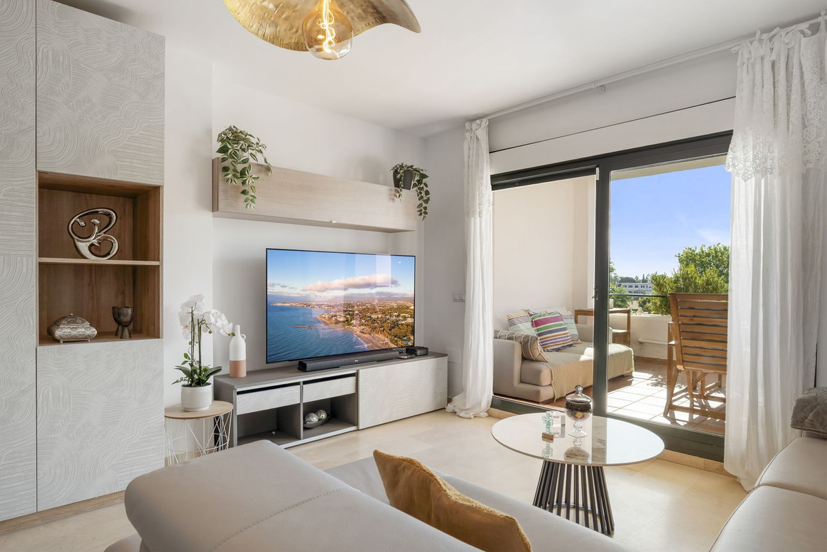 8b645b69962d128831f1559c18f49f9a - 1