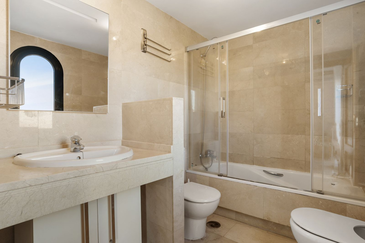 8b645b69962d128831f1559c18f49f9a - 14