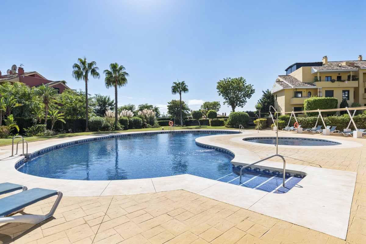 8b645b69962d128831f1559c18f49f9a - 23