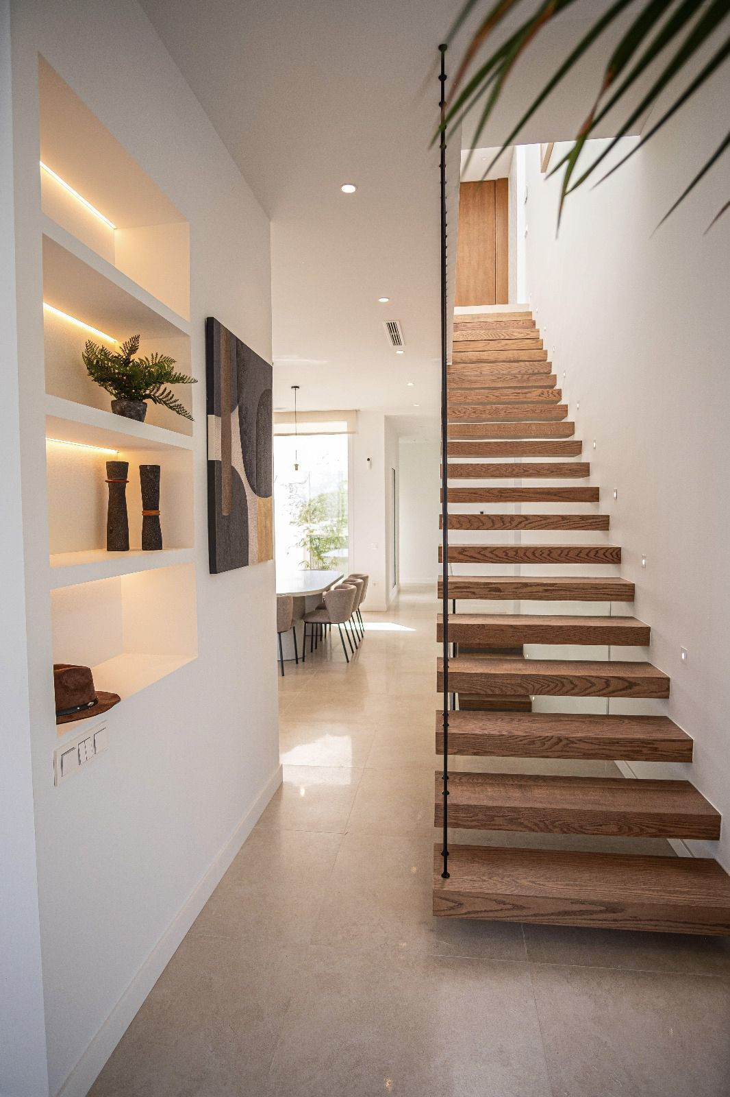 8b99ab64eada2ab35d29a8a9e2d7d298 - 11