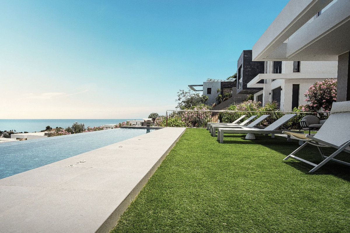 8b99ab64eada2ab35d29a8a9e2d7d298 - 18