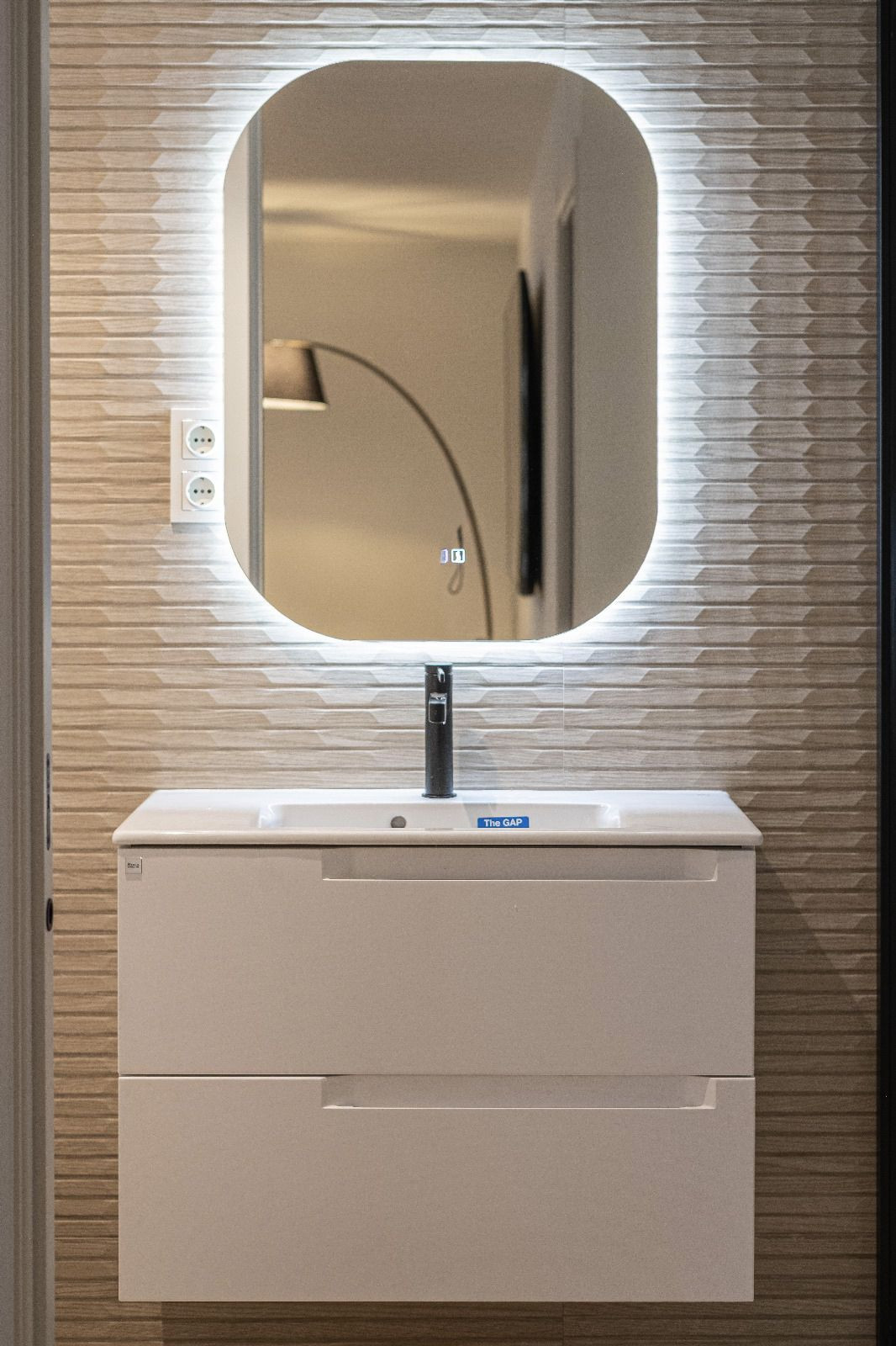 8b99ab64eada2ab35d29a8a9e2d7d298 - 23