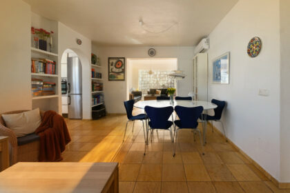 8bdfa934db417a34dd7e351700f404a6 - 8