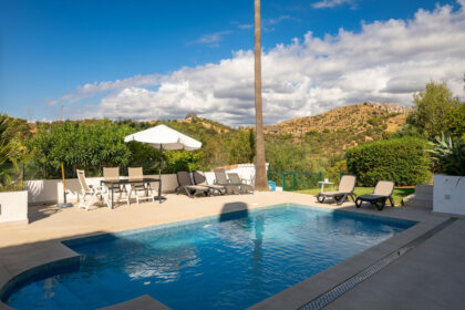 8d7057c5f472ff4d3269d6fbe5548899 - 21