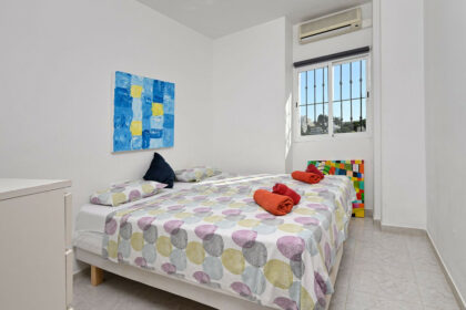 8d7057c5f472ff4d3269d6fbe5548899 - 24