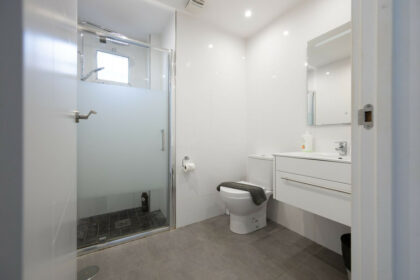 8d7057c5f472ff4d3269d6fbe5548899 - 27