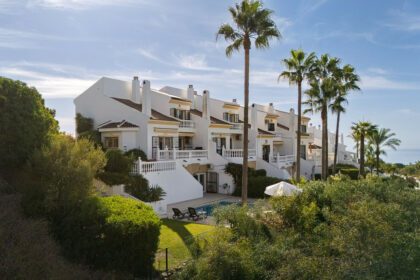 8d7057c5f472ff4d3269d6fbe5548899 - 34