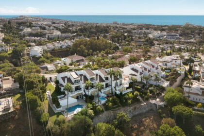 8d7057c5f472ff4d3269d6fbe5548899 - 43