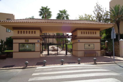 8db5030aaa94cfcd5ae6d59ef4f11c60 - 1