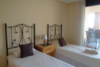 8db5030aaa94cfcd5ae6d59ef4f11c60 - 15