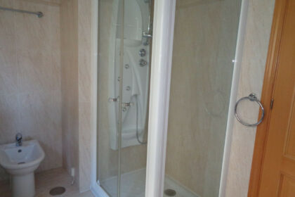 8db5030aaa94cfcd5ae6d59ef4f11c60 - 19