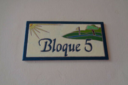 8db5030aaa94cfcd5ae6d59ef4f11c60 - 9