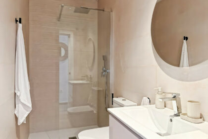 8e04880a59a7d5bc38e62e3957f9b602 - 14