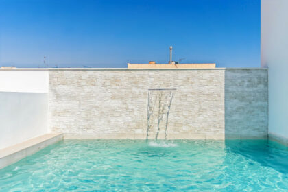 8e04880a59a7d5bc38e62e3957f9b602 - 50