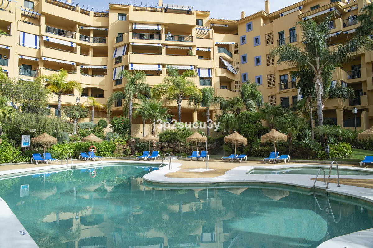 8e6622a70f7b36bb0301c83817a7bc9d - 22