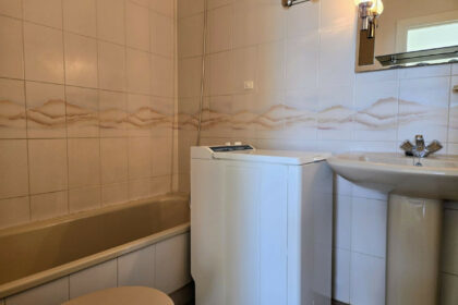 8e88eb1253bbd58d6c7e0fdbfc43464b - 7