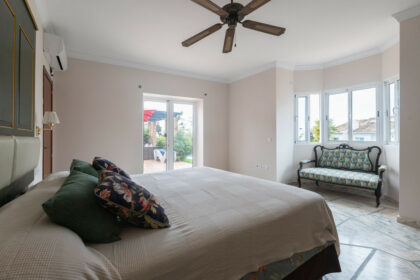 8efaa7f079215b4392a3e7be467a6b1e - 16