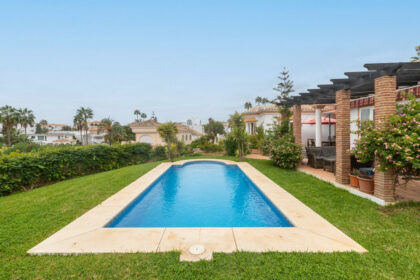 8efaa7f079215b4392a3e7be467a6b1e - 3