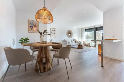 8f02437328ce11ba3d0d7f88e52e6de5 - 1