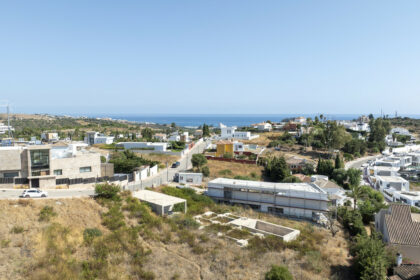 8f8e0b9a0b8f1d20f31a129f0e27a141 - 14