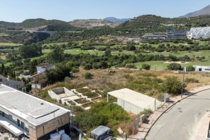 8f8e0b9a0b8f1d20f31a129f0e27a141 - 15