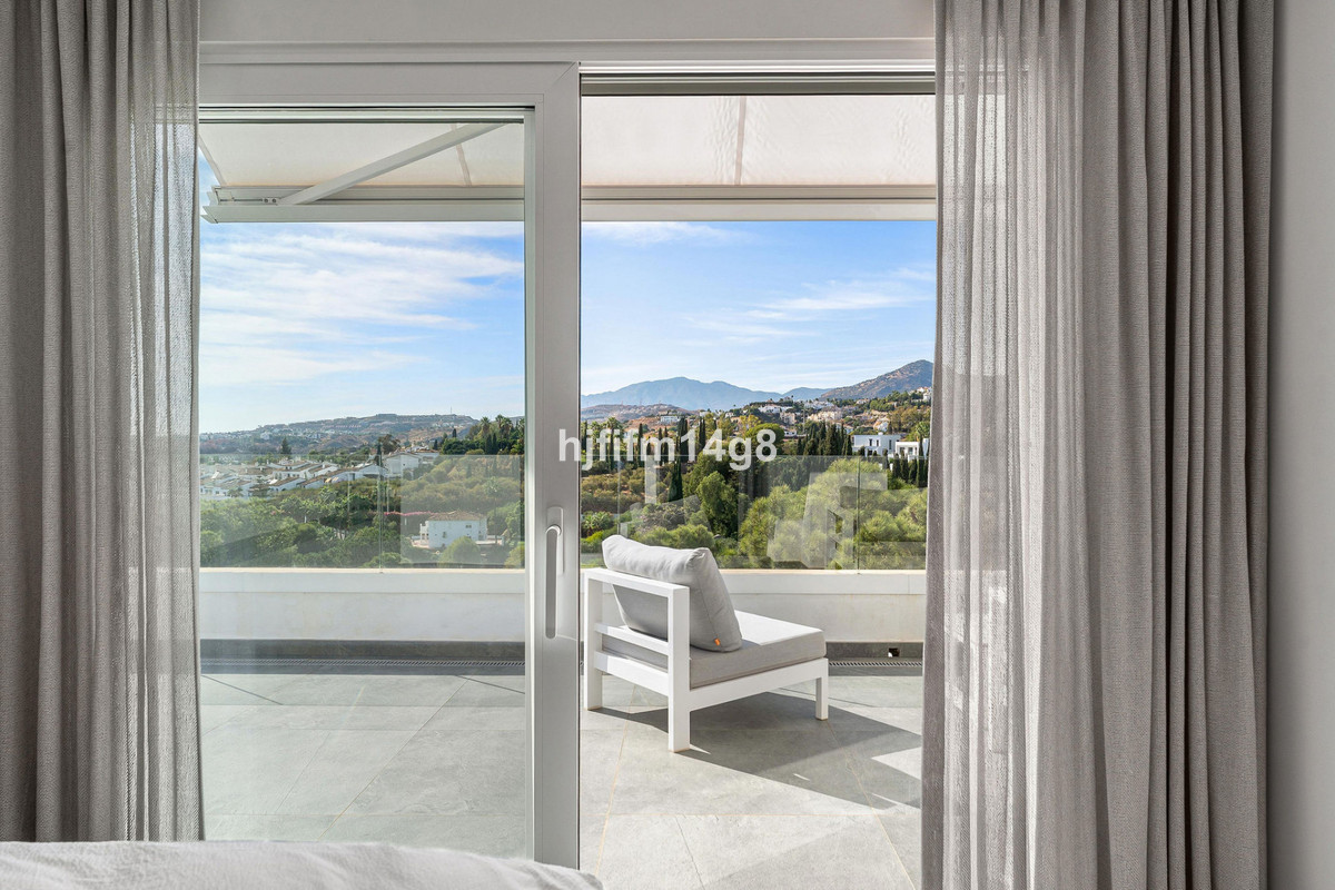 902813e7fb9f8e396662174015c0c762 - 16