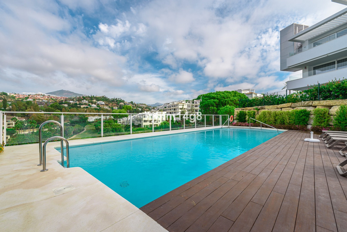 902813e7fb9f8e396662174015c0c762 - 30