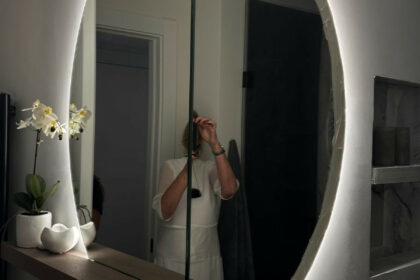 908fd7b508b34c457f0de3f740d99d96 - 10