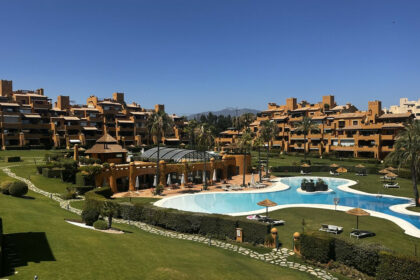 908fd7b508b34c457f0de3f740d99d96 - 40