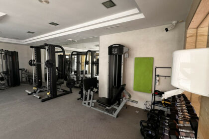 908fd7b508b34c457f0de3f740d99d96 - 44