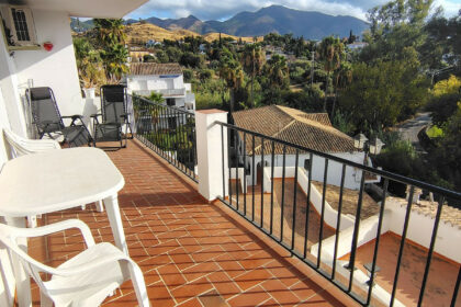 90b8c2553bc1db0bfb575288c7f09aac - 1