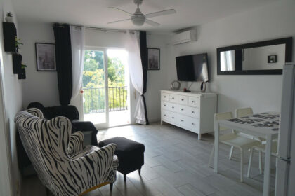 90b8c2553bc1db0bfb575288c7f09aac - 10