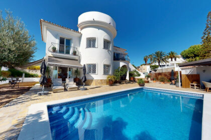 90daa92e36da59ce7847e9c37b162abe - 1