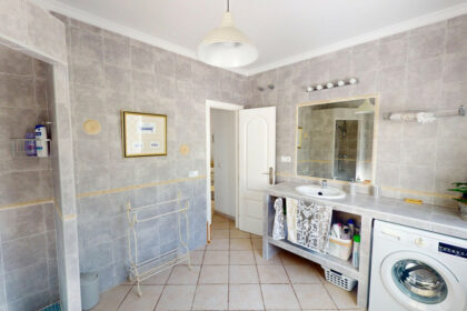 90daa92e36da59ce7847e9c37b162abe - 19