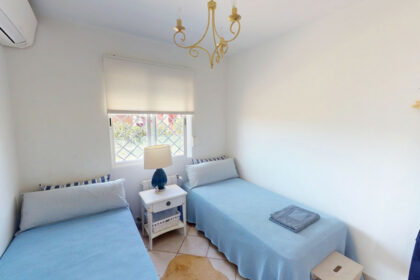 90daa92e36da59ce7847e9c37b162abe - 35