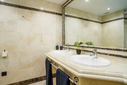 91802aa637cbe55fba813614be6b7c4e - 49