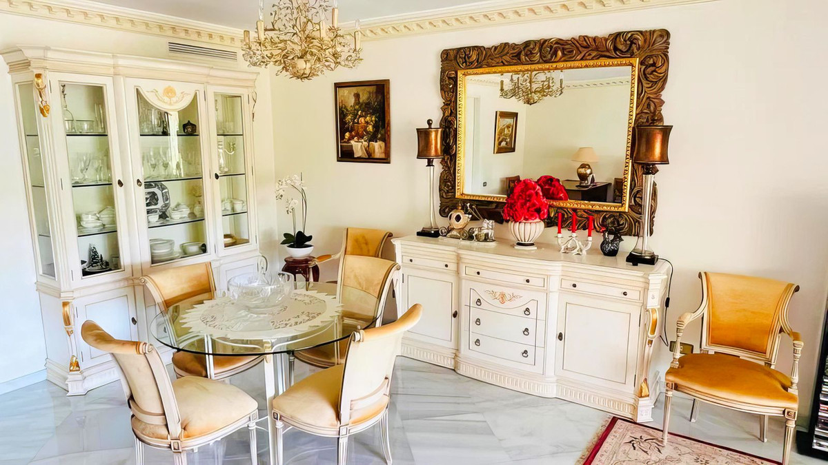 91ebe4685e78dd83089a2eaf7572e546 - 12