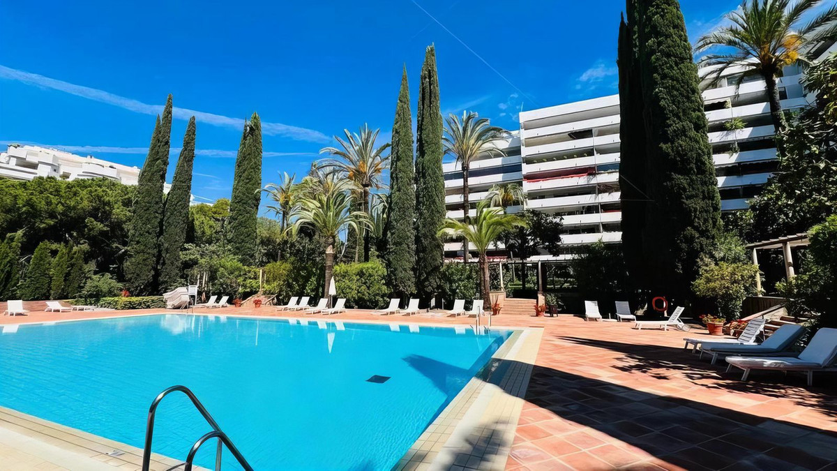 91ebe4685e78dd83089a2eaf7572e546 - 18