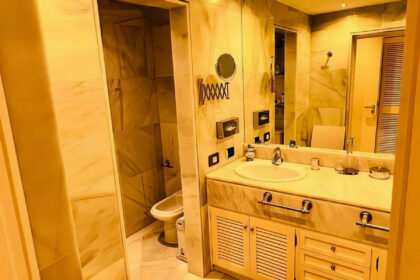 91ebe4685e78dd83089a2eaf7572e546 - 23