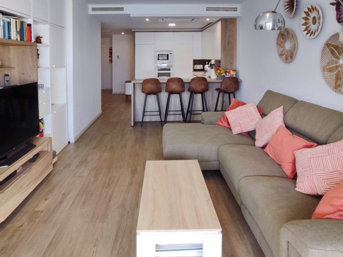 923d8730534b02425c30c825020d8fac - 1