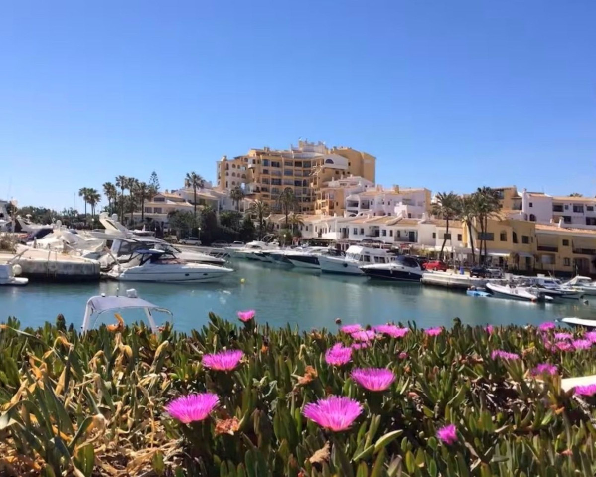 923d8730534b02425c30c825020d8fac - 19