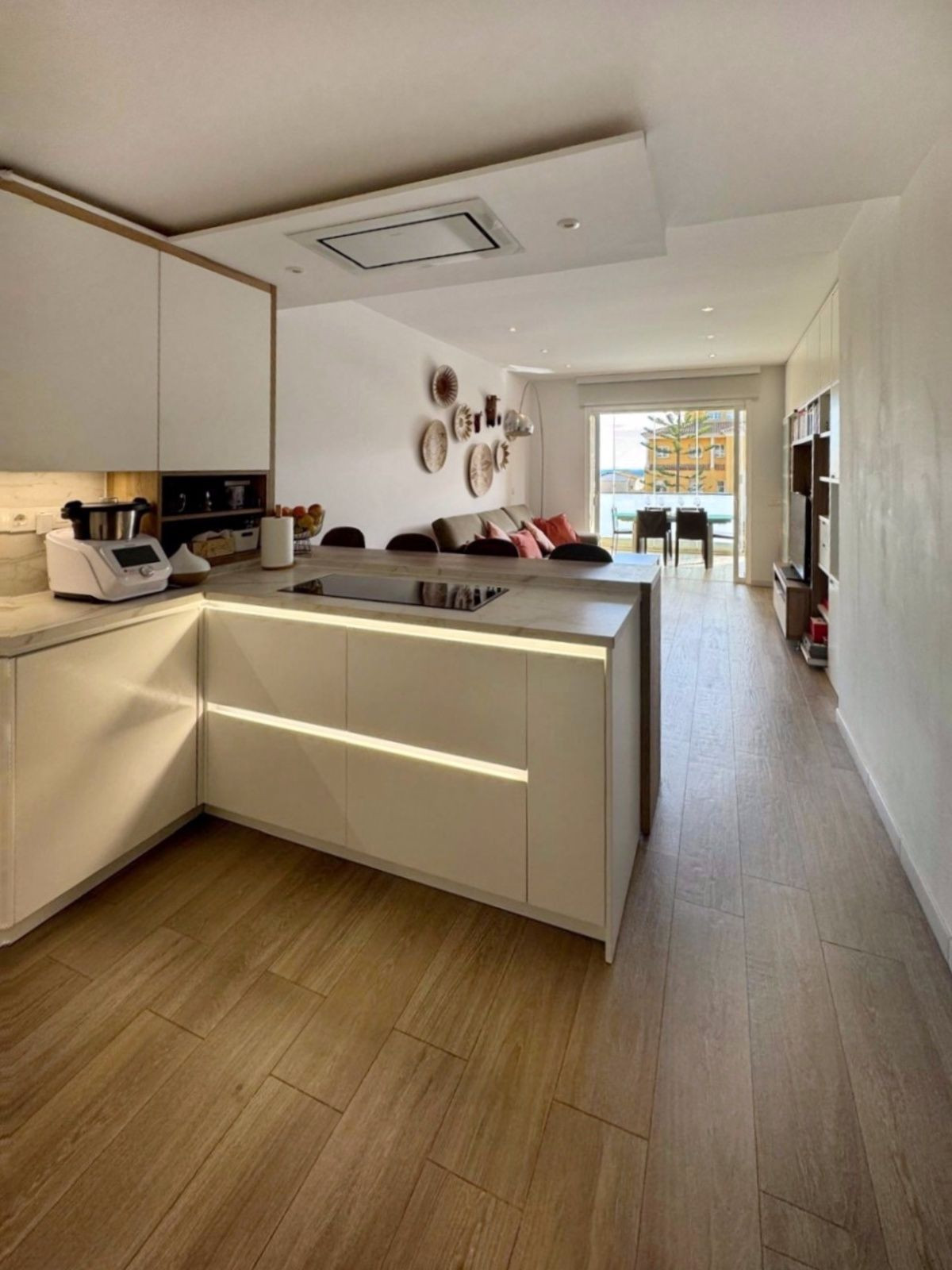 923d8730534b02425c30c825020d8fac - 2