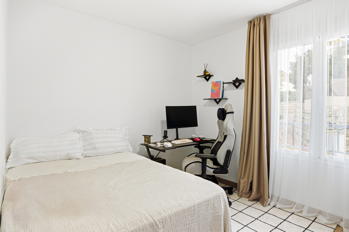 92f5ab97c746123f13be2a2950f4b1bf - 10