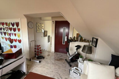 932200a86b1f31f5a4bbb78d7d1bfd62 - 2