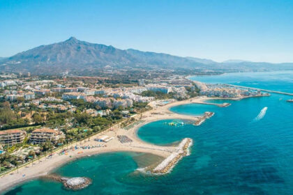 93354d30c9e8e12f0917337cc4d44628 - 12