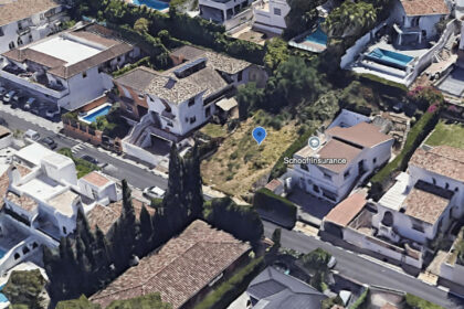 93354d30c9e8e12f0917337cc4d44628 - 9