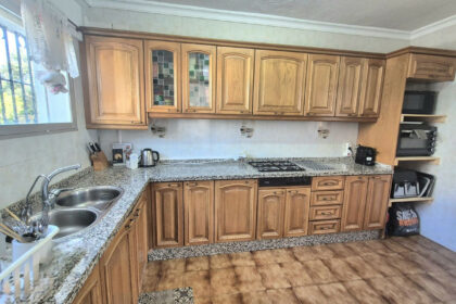 936656b8aa0b0c71fb50f1c7243953d8 - 11