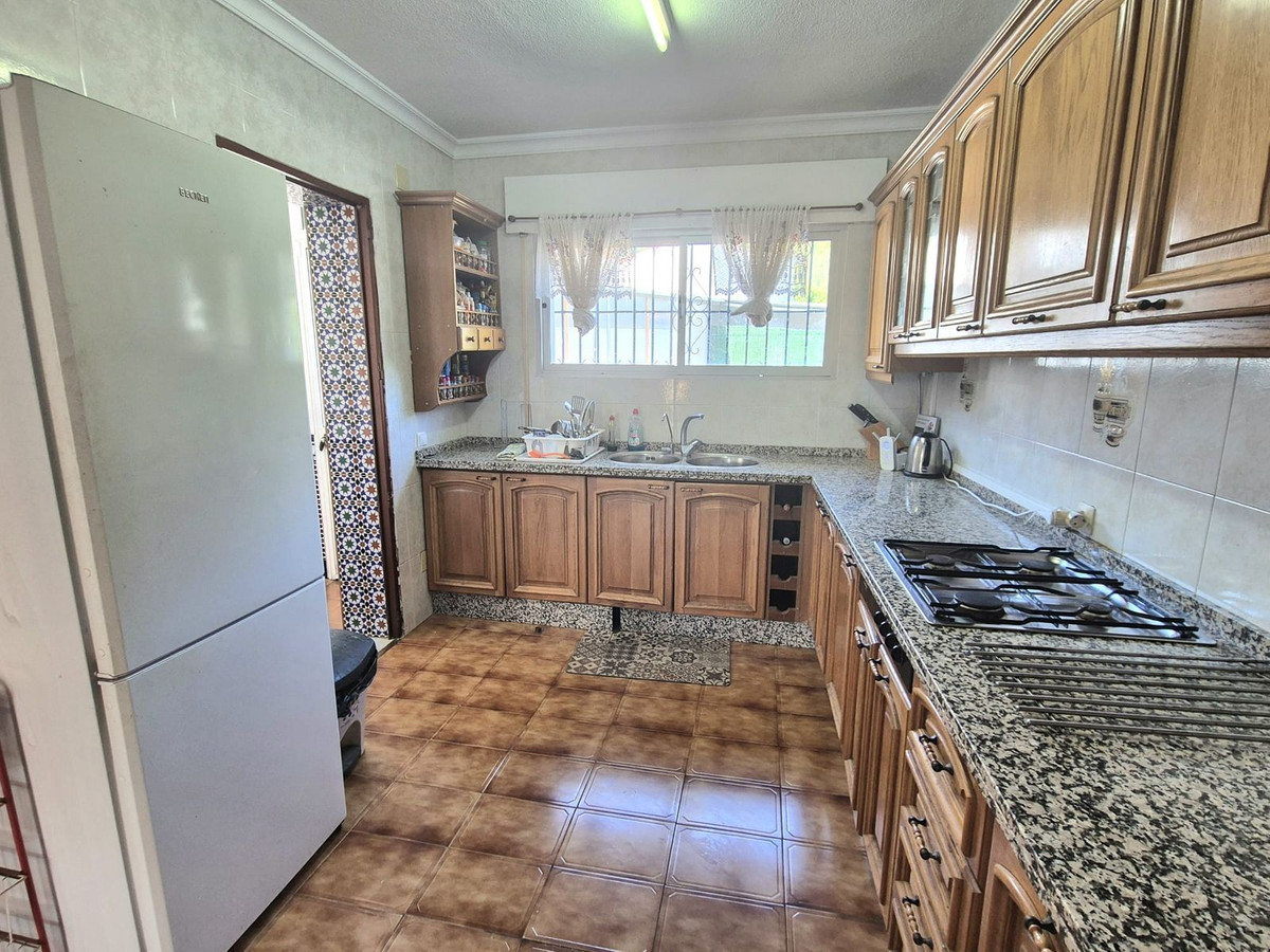 936656b8aa0b0c71fb50f1c7243953d8 - 12