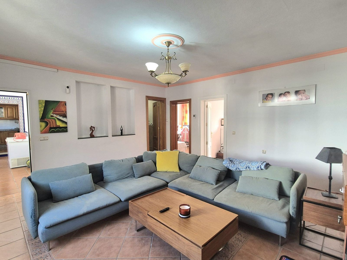 936656b8aa0b0c71fb50f1c7243953d8 - 22