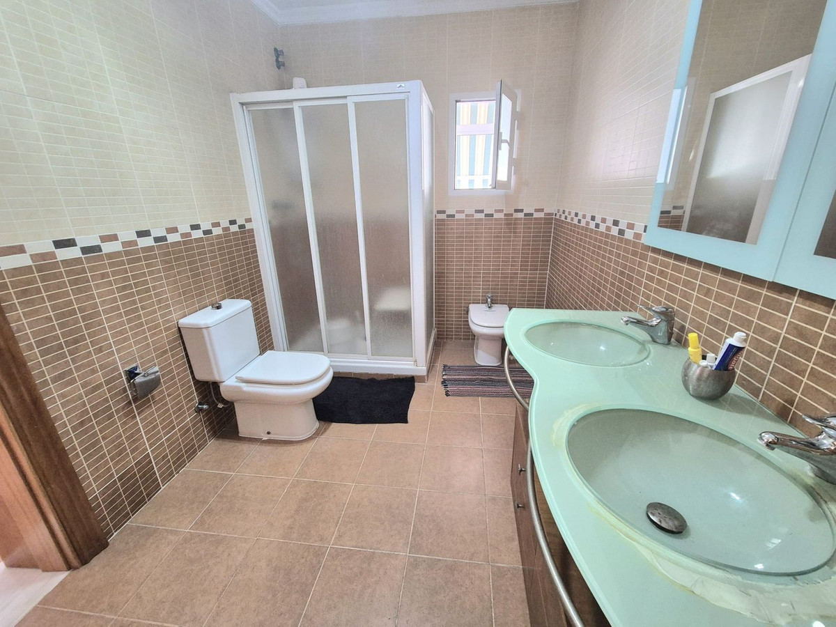 936656b8aa0b0c71fb50f1c7243953d8 - 28